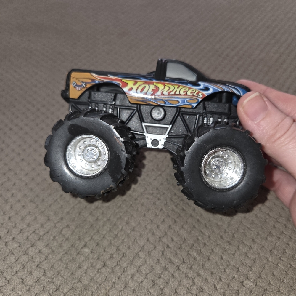 Vintage 2001 Mattel Hot Wheels Monster Jam Truck Friction Rev N Go HW Branded - Picture 8 of 12